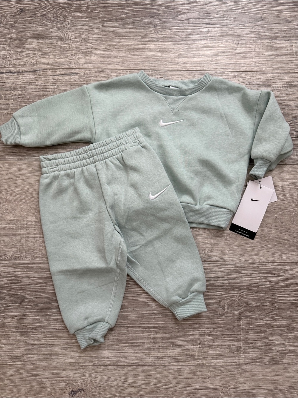 NIKE Kids Crewneck & Joggers Set - Mica Green Heather 12M